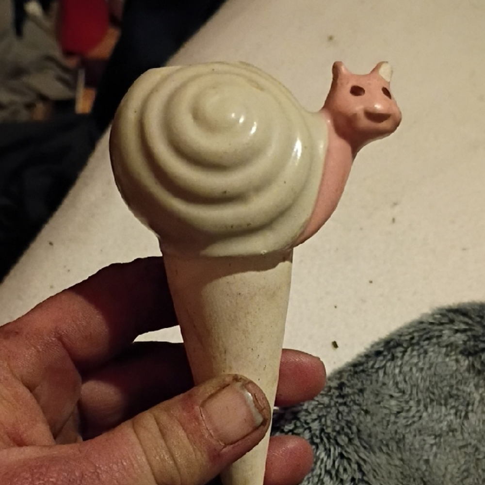 Ceramic Snail Watering Spike for Small Pets - Cream and Pink